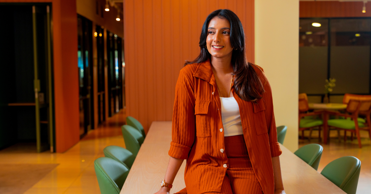 Learners collaborating on AI projects